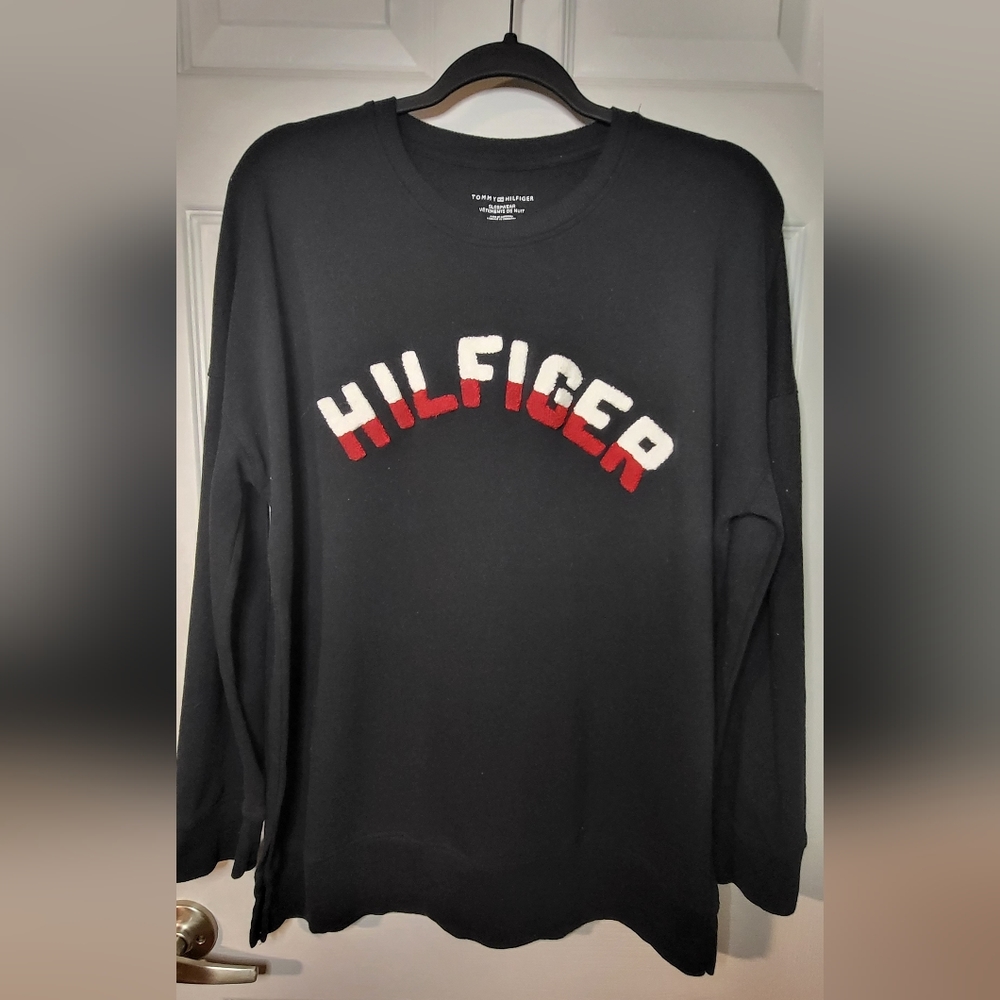 Tommy Hilfiger • Sweatshirt • Size XL